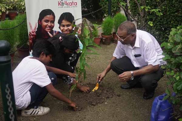 Photo gallery - Recent activities in field area