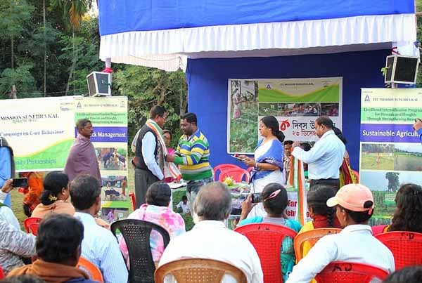 Photo gallery - Recent activities in field area